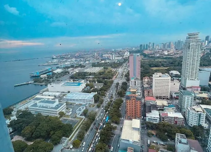 Pearl Of The Orient Tower, In Front Of Us Embassy Appartement *